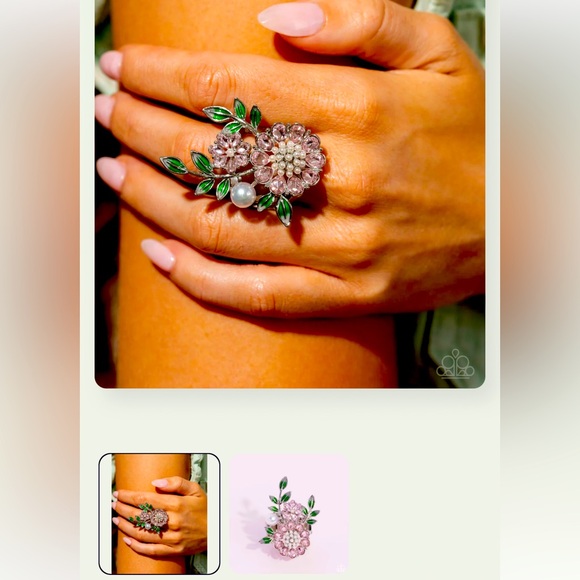 🌸🌸🌸 “BUDDING BLING” PINK RHINESTONE RING WITHH PEARL ACCENTS ~ PAPARAZZI❗️🌸🌸🌸 - Picture 4 of 6